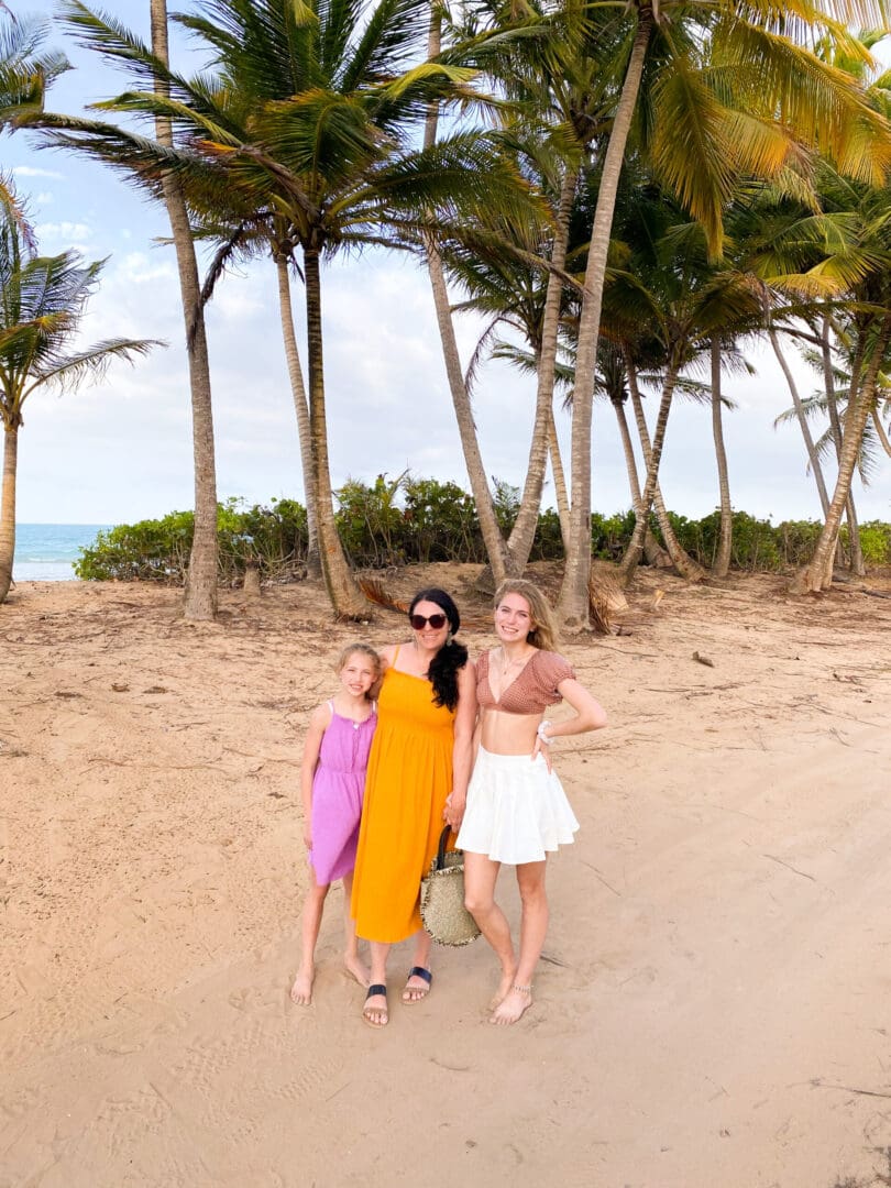 What to Pack to Puerto Rico and a few essential must haves to include in your travel bag for a successful trip to Puerto Rico, what to wear in Puerto Rico, colorful summer dresses, leopard dress|| Darling Darleen CT Top Lifestyle Blogger