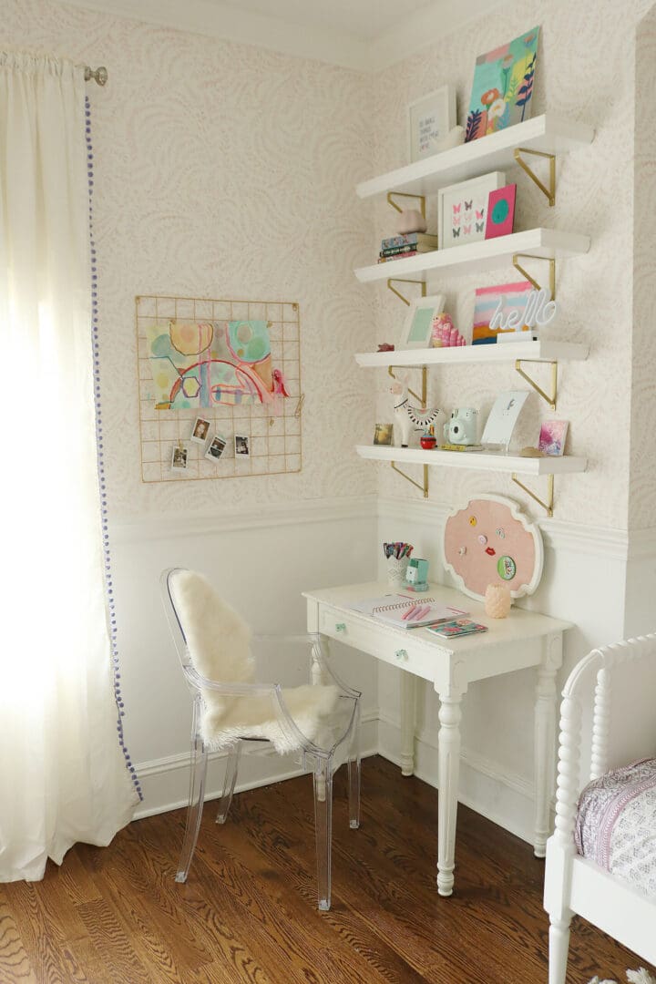 Light Blue Pink Girls Bedroom that mixes textures and art pieces. It's playful and charming girl's bedroom. Before and after bedroom, pastel colors girl bedroom, tween girl bedroom, Serena and lily priano wallpaper || Darling Darleen Top CT Lifestyle Blogger #girlsbedroom
