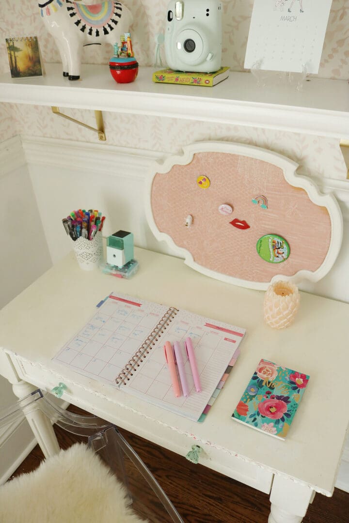 Light Blue Pink Girls Bedroom that mixes textures and art pieces. It's playful and charming girl's bedroom. Before and after bedroom, pastel colors girl bedroom, tween girl bedroom, Serena and lily priano wallpaper || Darling Darleen Top CT Lifestyle Blogger #girlsbedroom