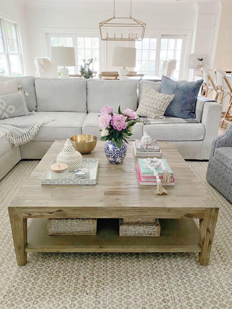 A fun and simple way for coffee table styling and the items you need to have to make it look polished and well put together. || Darling Darleen Top CT Lifestyle Blogger #coffeetablestyling #coffeetable