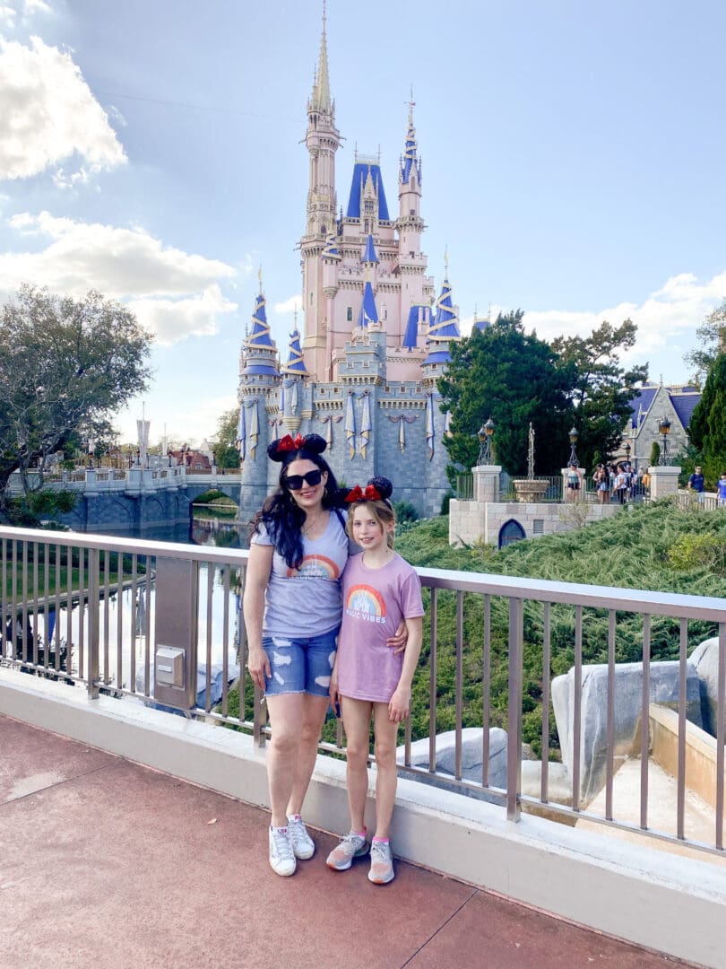 Disney and Universal with Big Kids making the best day with park hopper and fast passes or Lightening Passes || Darling Darleen Top Lifestyle CT Blogger #disneyworld #universalstudios 