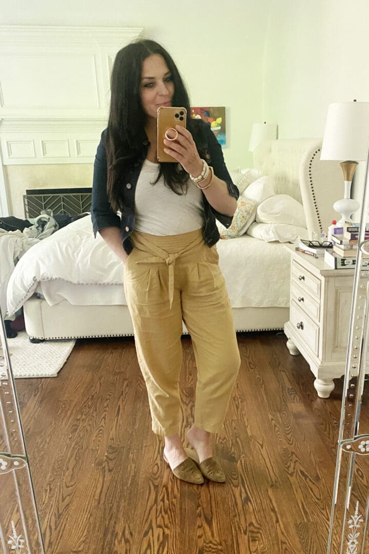 Sharing 4 spring work outfits that are easy and comfortable.  The best part is everything is budget friendly and on trend for your job! || Darling Darleen Top Lifestyle CT Blogger. #darlingdblog