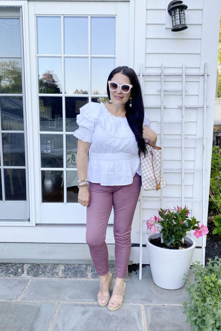 Sharing 4 spring work outfits that are easy and comfortable.  The best part is everything is budget friendly and on trend for your job! || Darling Darleen Top Lifestyle CT Blogger. #darlingdblog