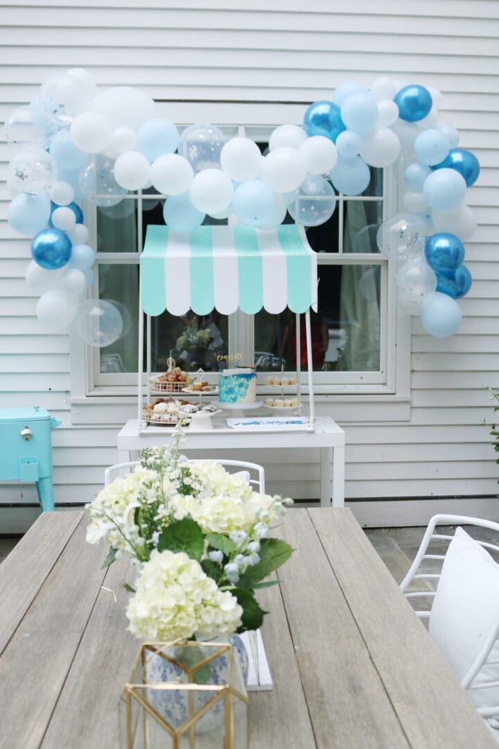 Sharing simple graduation party tips that is budget friendly and easy to throw together at the last minute for your favorite graduate! || Darling Darleen Top CT Lifestyle Blogger #graduationparty #darlingdarleen