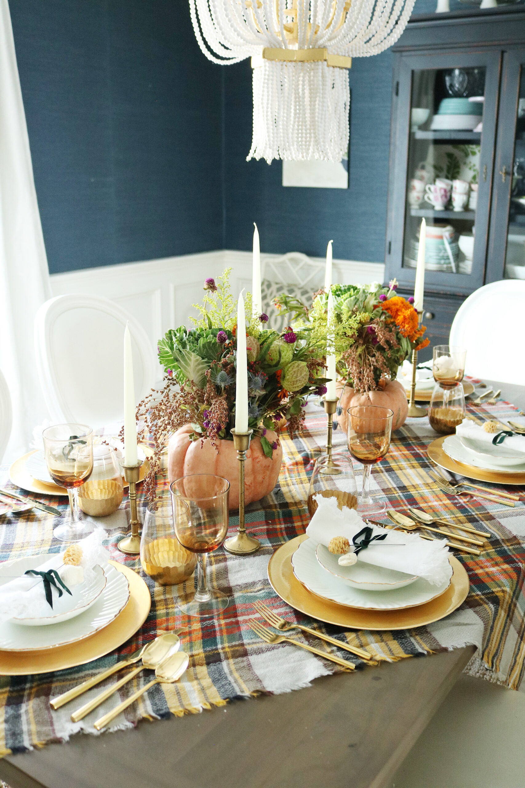 Bring a wow factor!Use your porch pumpkins as Flower Centerpieces for your Thanksgiving Table by making it a pumpkin gourd flower centerpiece. || Darleen Meier Top Lifestyle CT Blogger