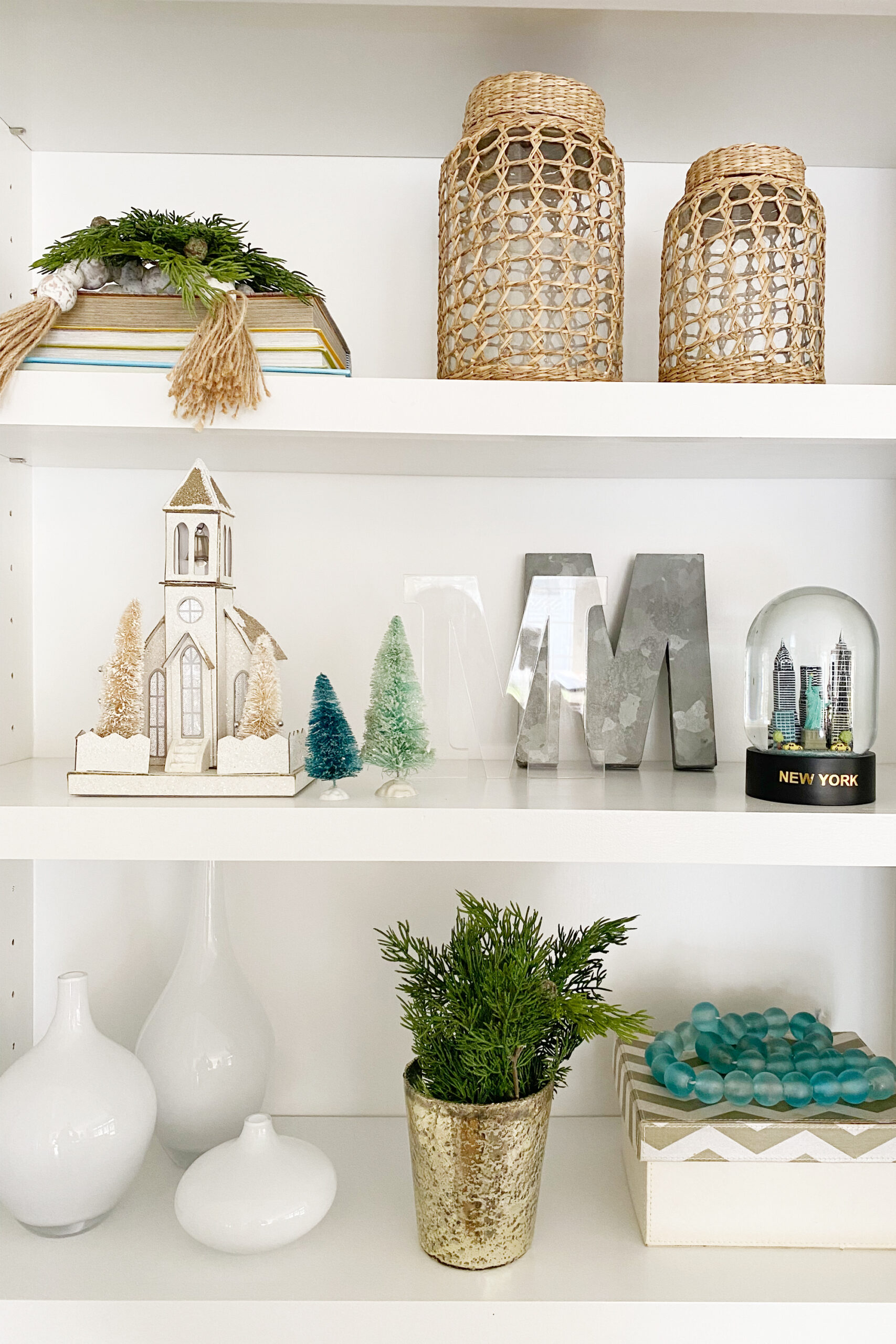 Holiday decorated bookshelves!  Switch Out a Few Items to Make Your Bookshelves More Festive for the Holidays and to match with your other decorations. || Darling Darleen Top CT Lifestyle Blogger 