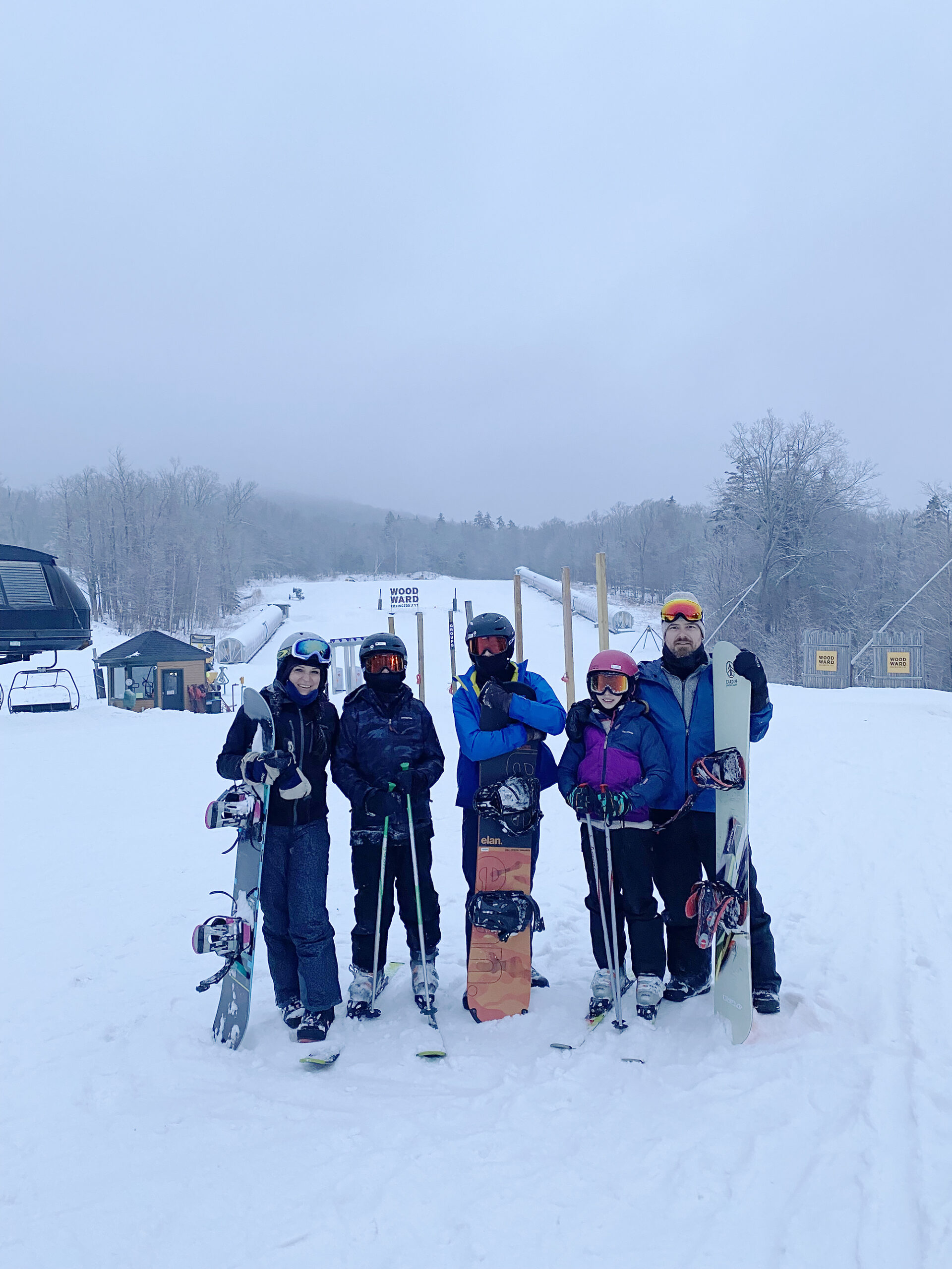 Our Favorite Vermont Ski Resorts that has the best Skiing and snow in the Northeast for avid skiers or snowboarders looking for an adventure. || Darling Darleen Top CT Lifestyle Blogger