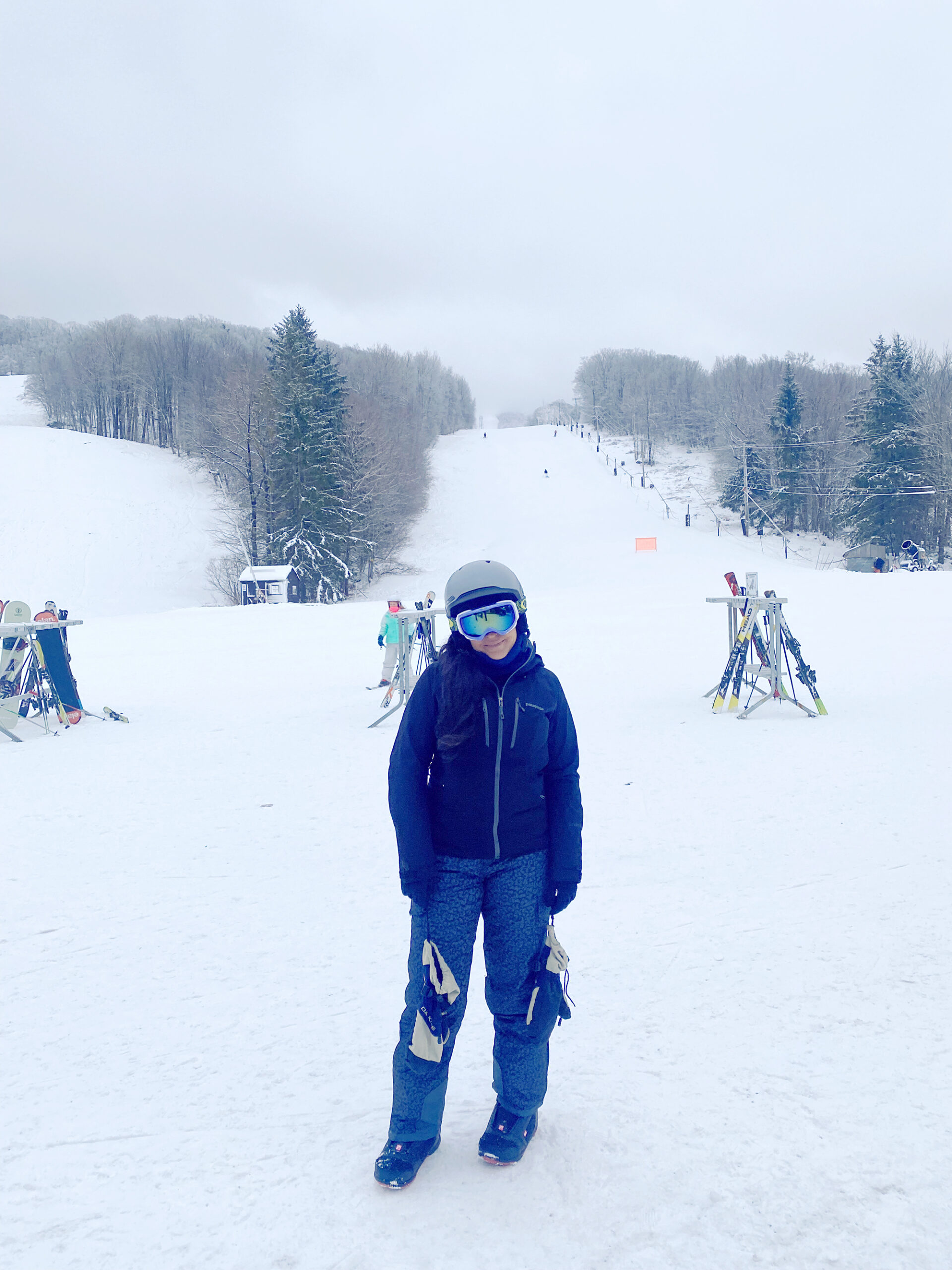 Our Favorite Vermont Ski Resorts that has the best Skiing and snow in the Northeast for avid skiers or snowboarders looking for an adventure. || Darling Darleen Top CT Lifestyle Blogger