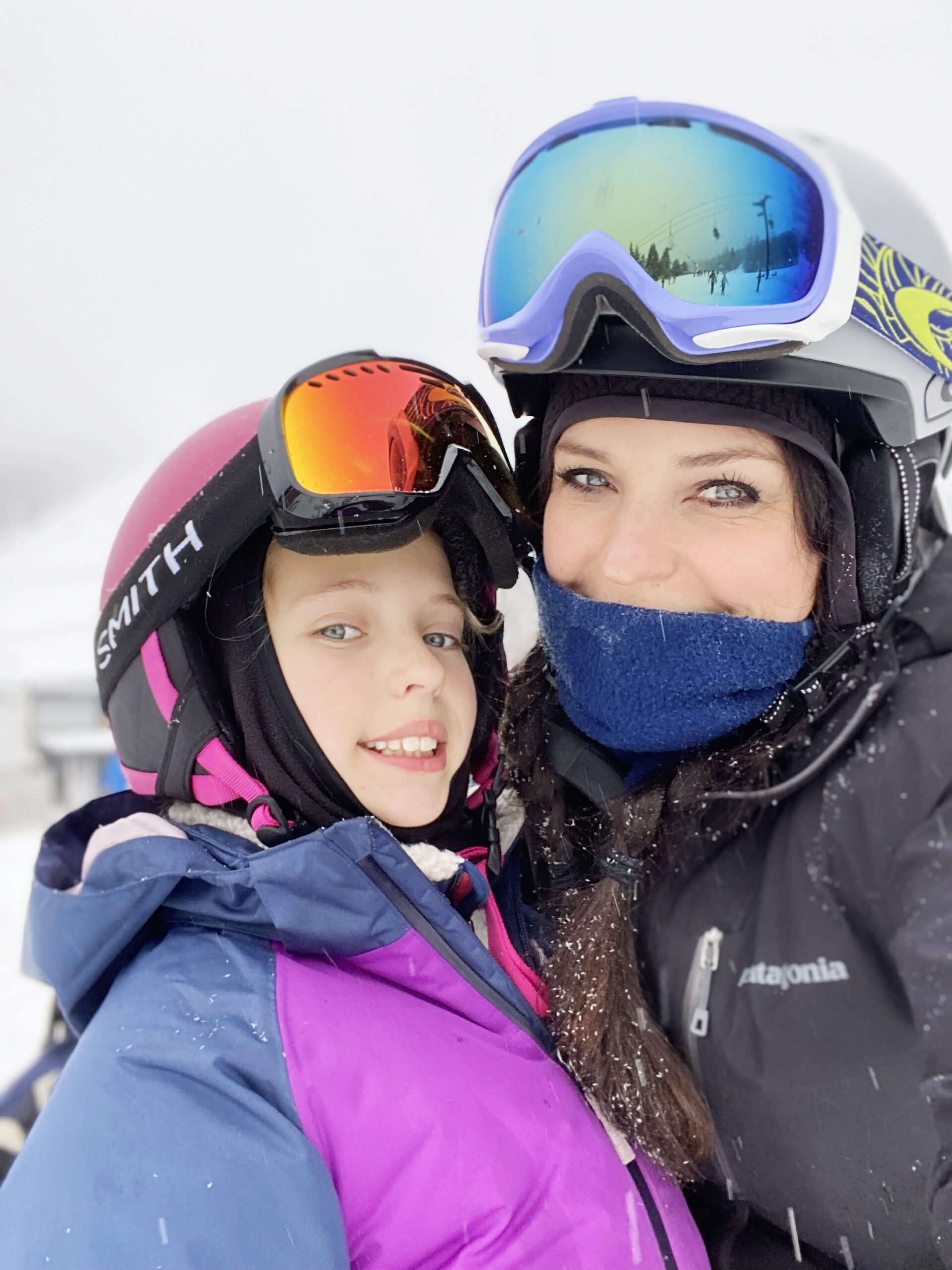 Our Favorite Vermont Ski Resorts that has the best Skiing and snow in the Northeast for avid skiers or snowboarders looking for an adventure. || Darling Darleen Top CT Lifestyle Blogger