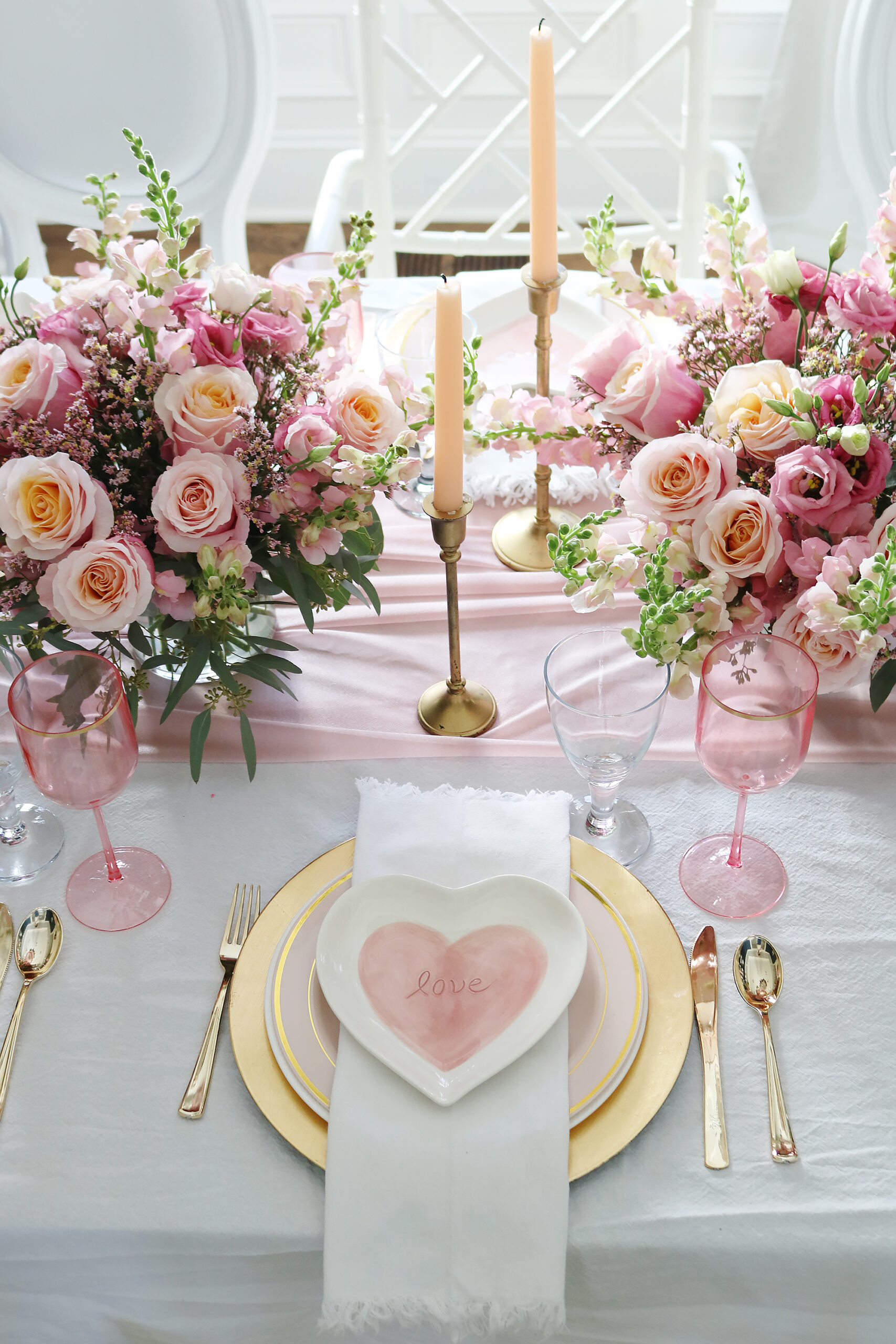 Hearts, Pink Roses and Love Written all Over this Pretty Valentine Tablescape for an intimate dinner celebrating friendships and Valentine's Day. || Darling Darleen TOP Lifestyle Blogger 