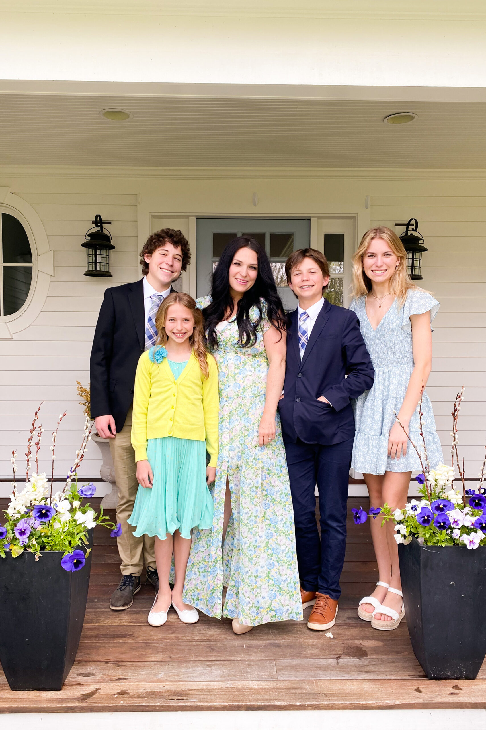 Sharing some of my favorite dress stores for Mother's Day that you can also match with your girls and boys. Perfect for spring also! || Darling Darleen Top CT Lifestyle Blogger #dressstores