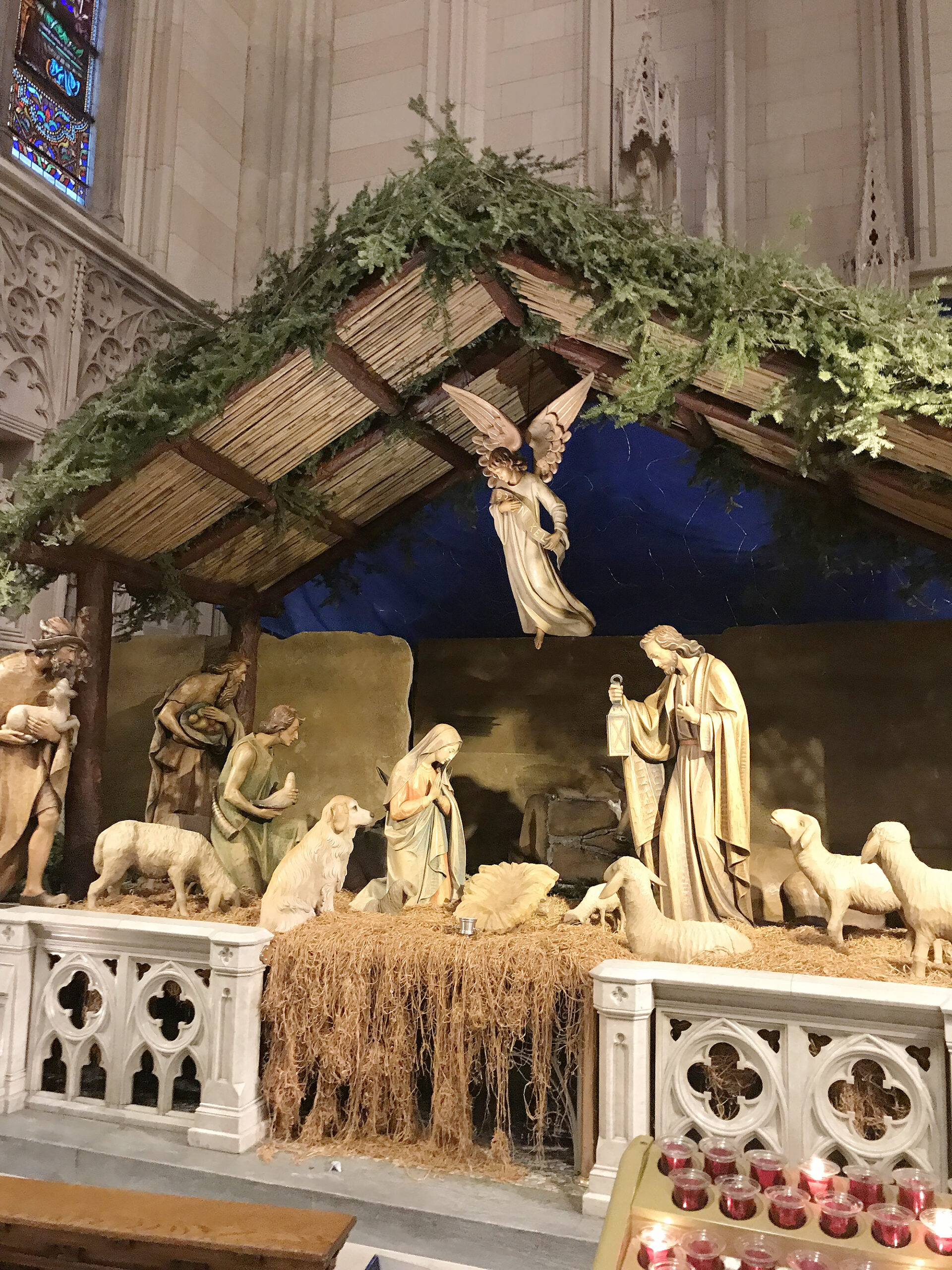 St Patricks Cathedral--Our Favorite Things to Do in New York City that will make your trip memorable, festive and of course magical!  Darling Darleen Top Lifestyle blogger