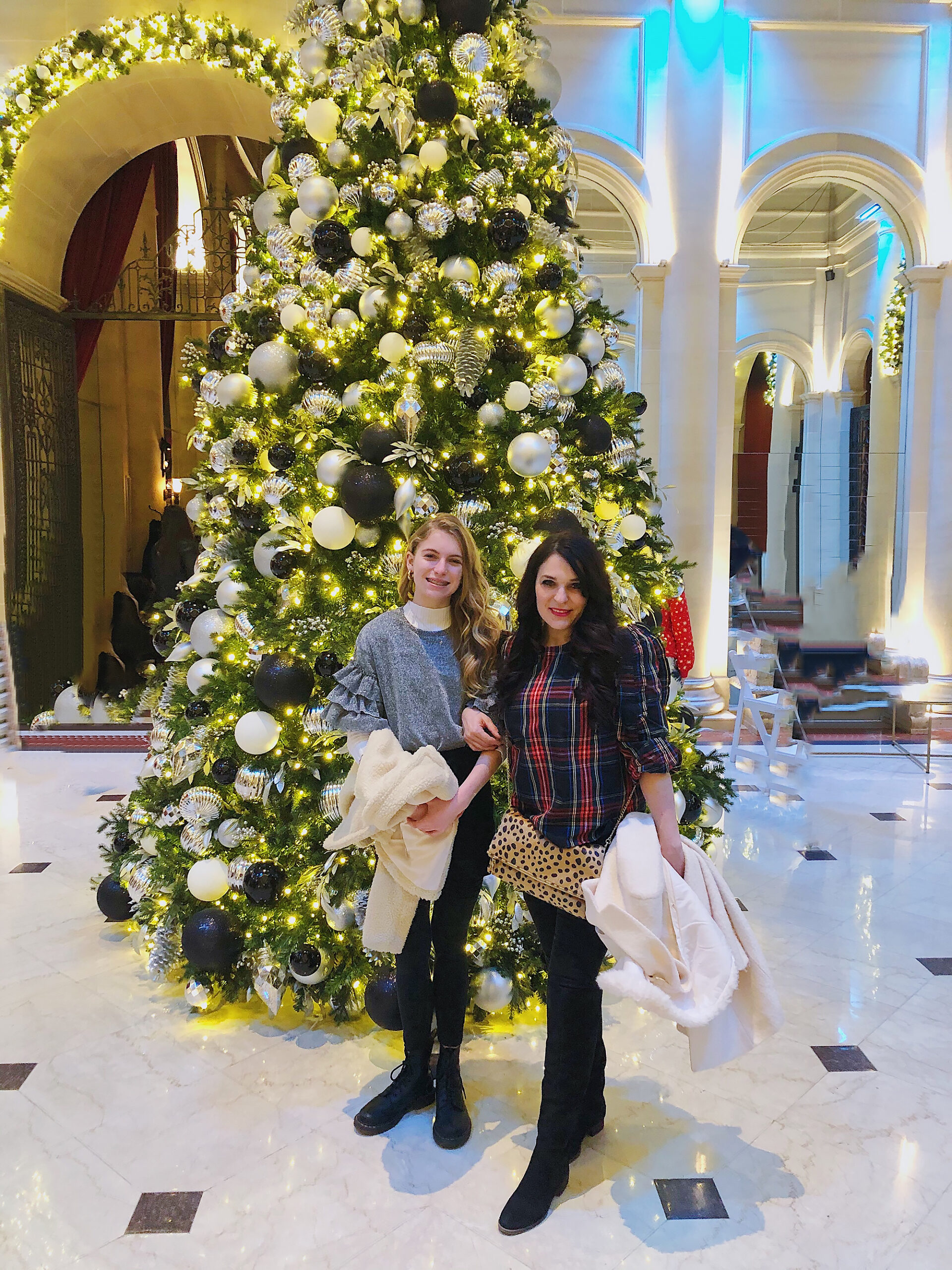 New York City Ballet--Our Favorite Things to Do in New York City that will make your trip memorable, festive and of course magical! Red wreaths on doors and windows Darling Darleen Top Lifestyle blogger