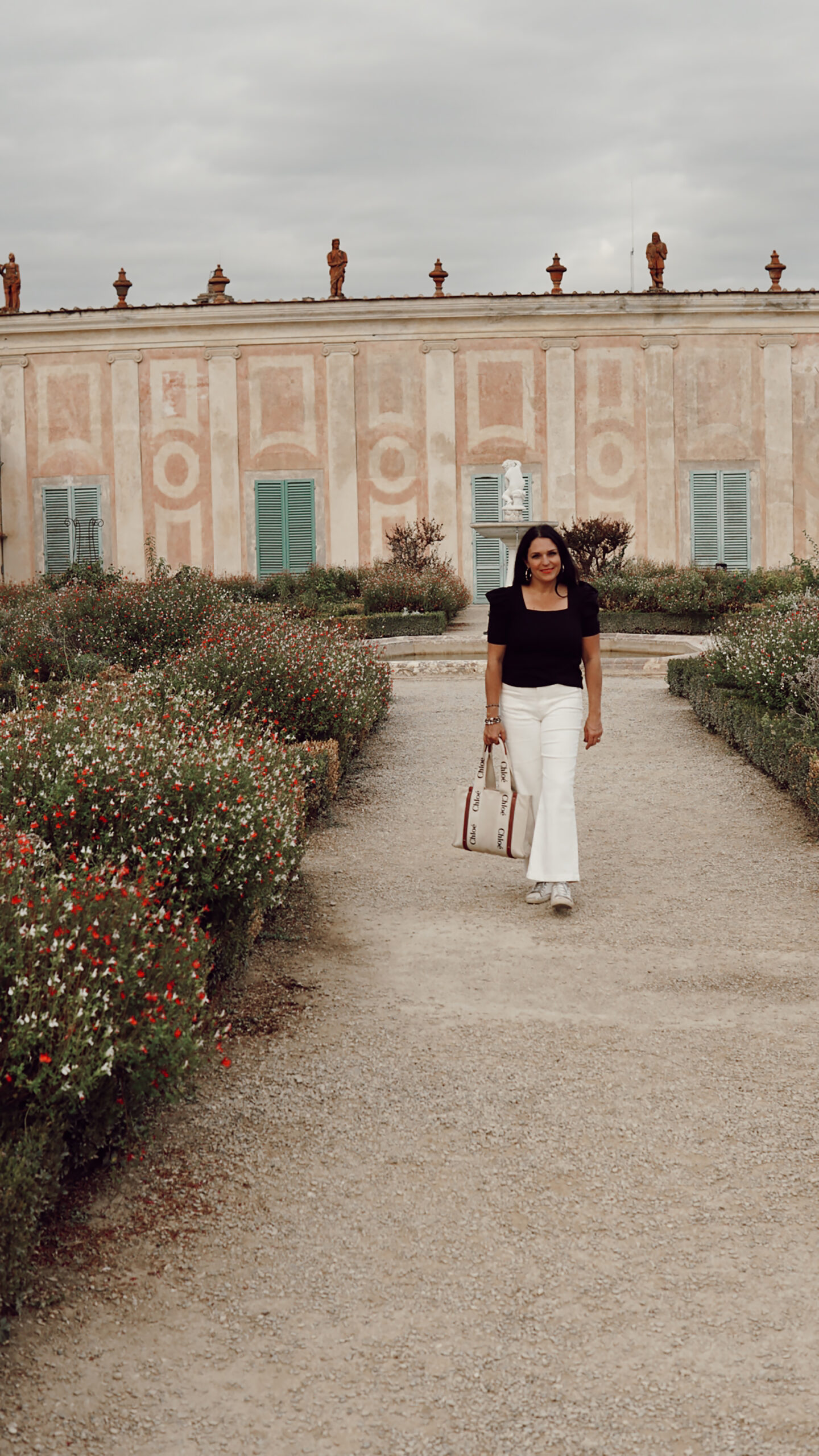What I wore in Italy for a Fall vacation --What outfits I packed for our Fall vacation to Italy. Also sharing my shoes and bags that I packed to Italy. || Darling Darleen Top CT Lifestyle Blogger