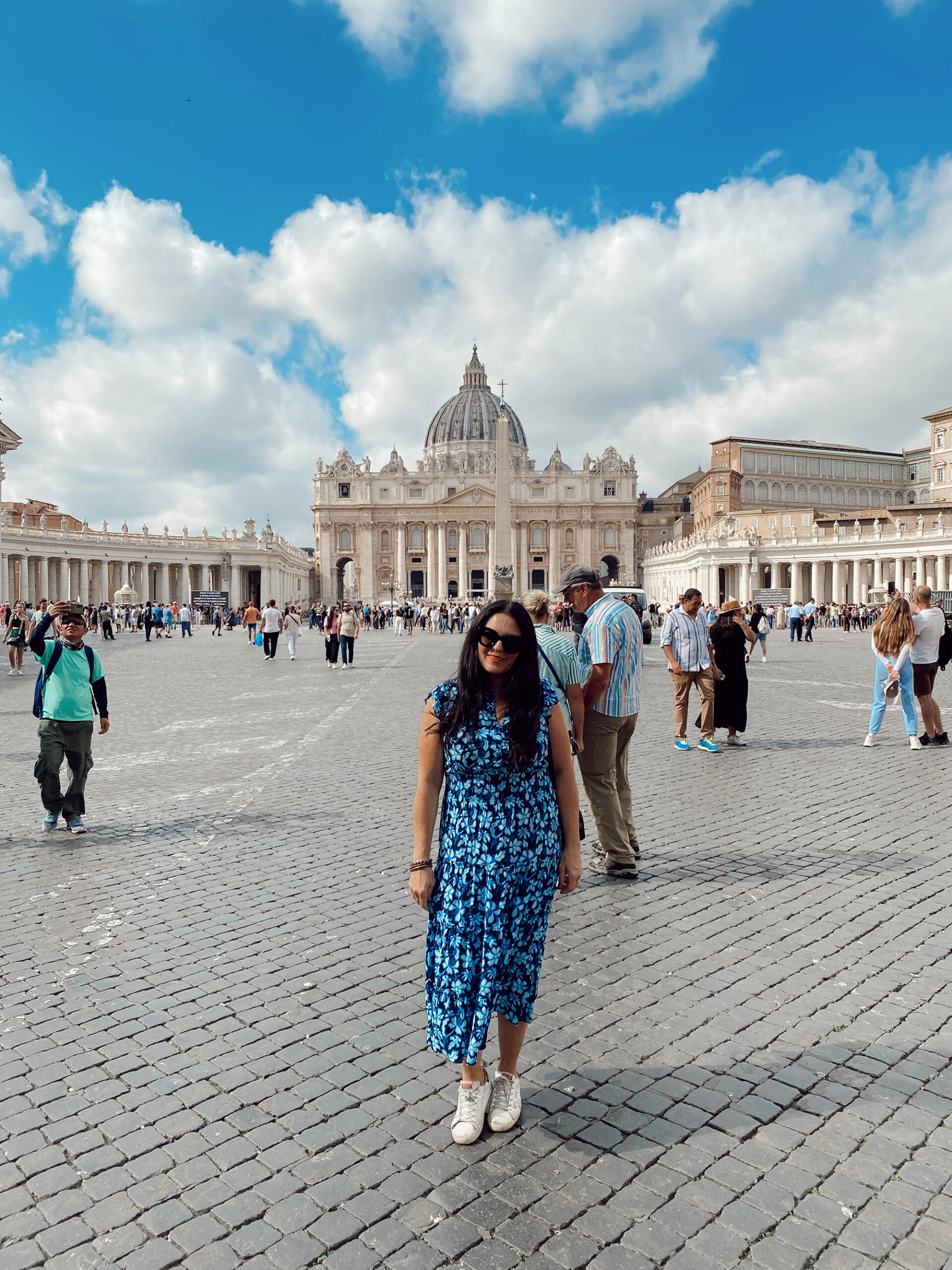 What I wore in Italy for a Fall vacation --What outfits I packed for our Fall vacation to Italy. Also sharing my shoes and bags that I packed to Italy. || Darling Darleen Top CT Lifestyle Blogger