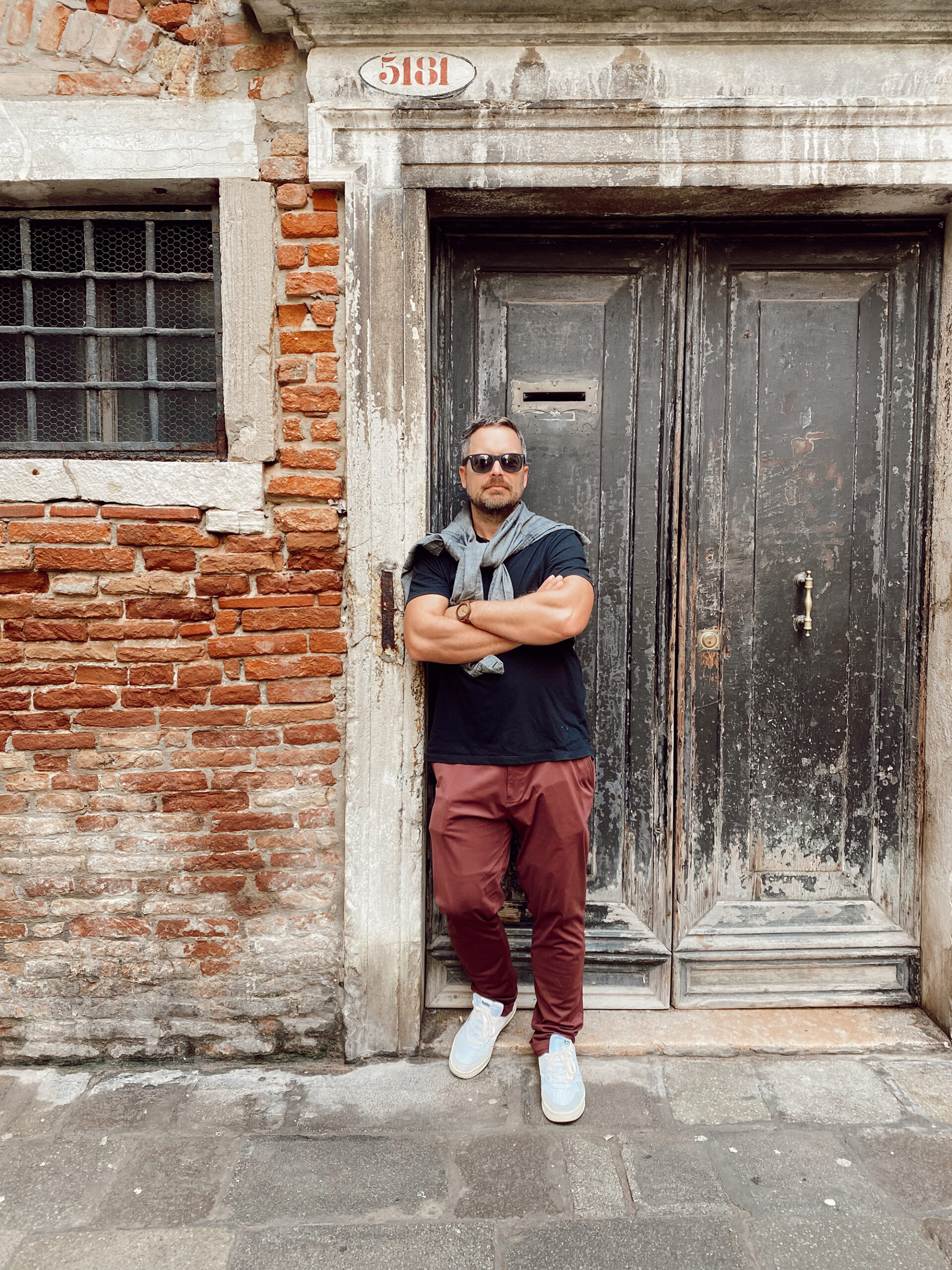 What to pack for Italy for men in the fall || Darling Darleen Top CT lifestyle Blogger