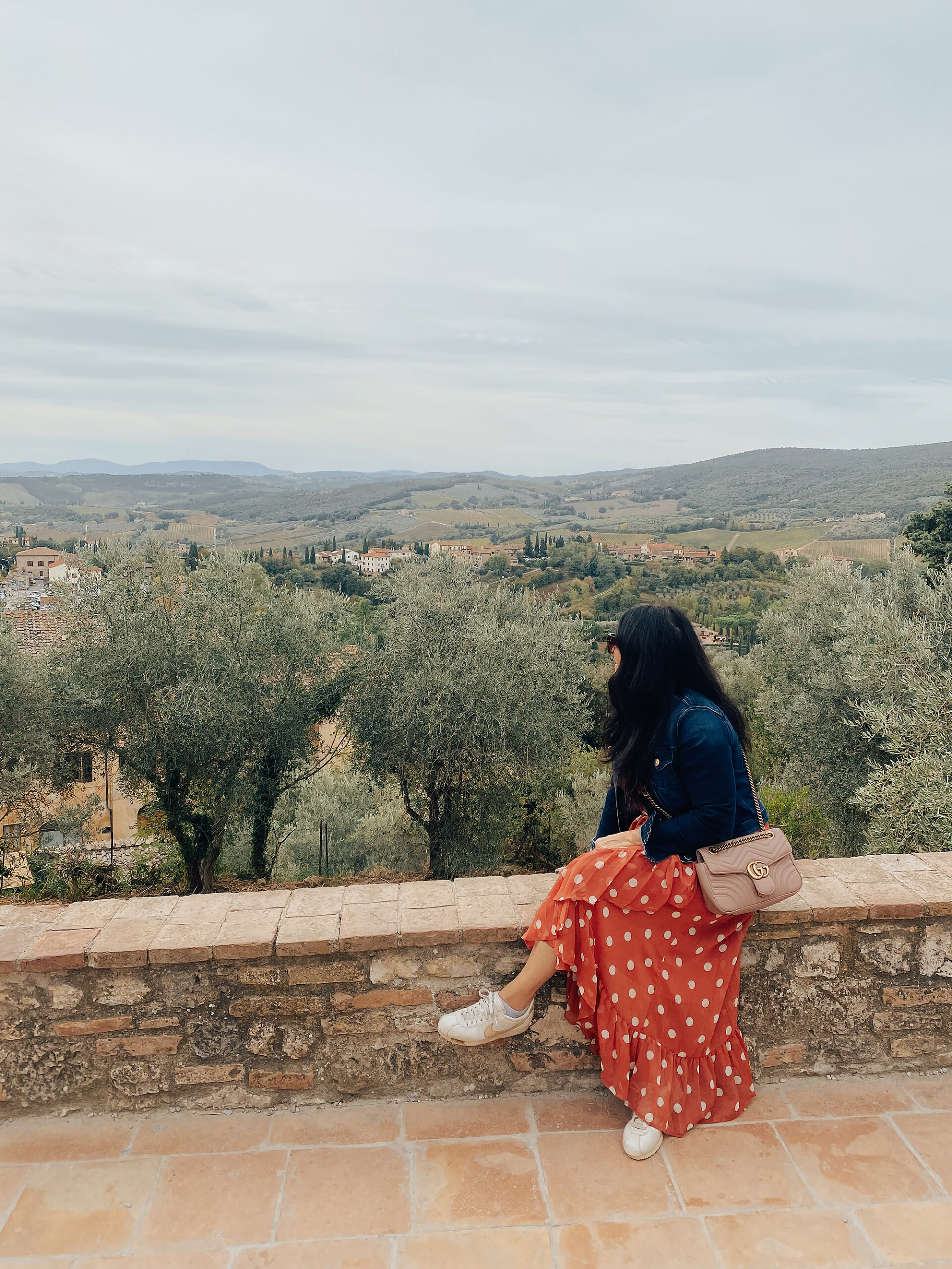 What I wore in Italy for a Fall vacation --What outfits I packed for our Fall vacation to Italy.  Also sharing my shoes and bags that I packed to Italy. || Darling Darleen Top CT Lifestyle Blogger