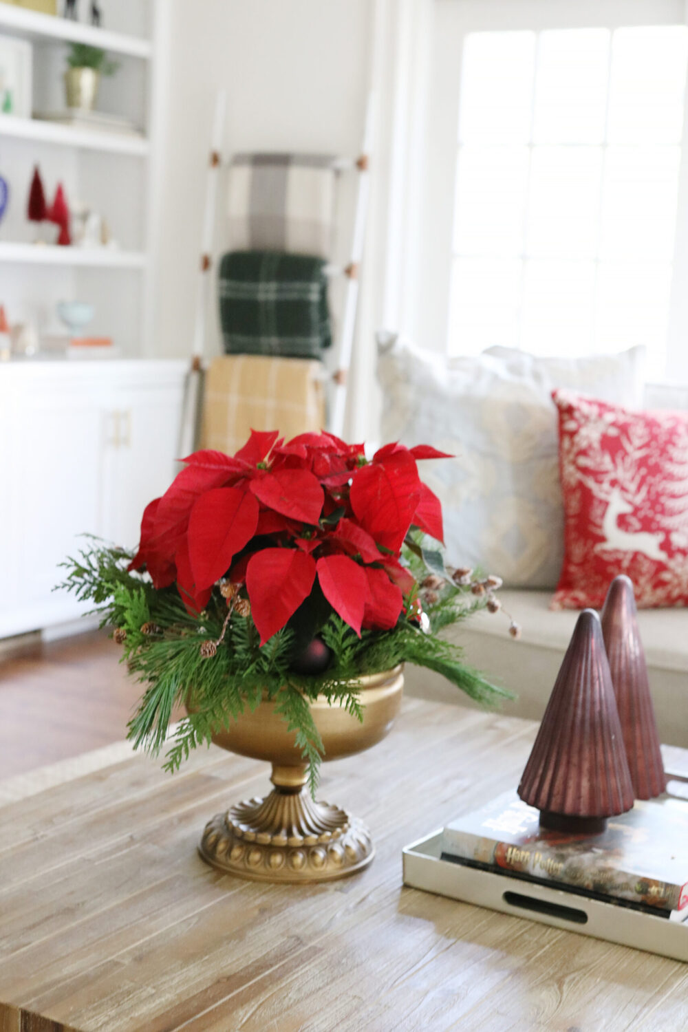 Christmas Poinsettia centerpieces Darling Darleen A Lifestyle